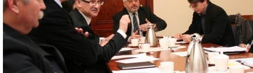 piątek, 14 stycznia 2011 Posiedzenie Wojewódzkiego Zespołu Zarządzania Kryzysowego 14 stycznia br. odbyło się Posiedzenie Wojewódzkiego Zespołu Zarządzania Kryzysowego, któremu przewodniczył Wojewoda Dolnośląski Aleksander Marek Skorupa. Na spotkaniu omówiono aktualną...